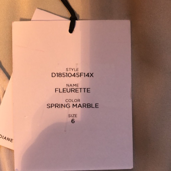 DVF Fleurette Dress in color Spring Marble. Never worn.NWT - Picture 8 of 10